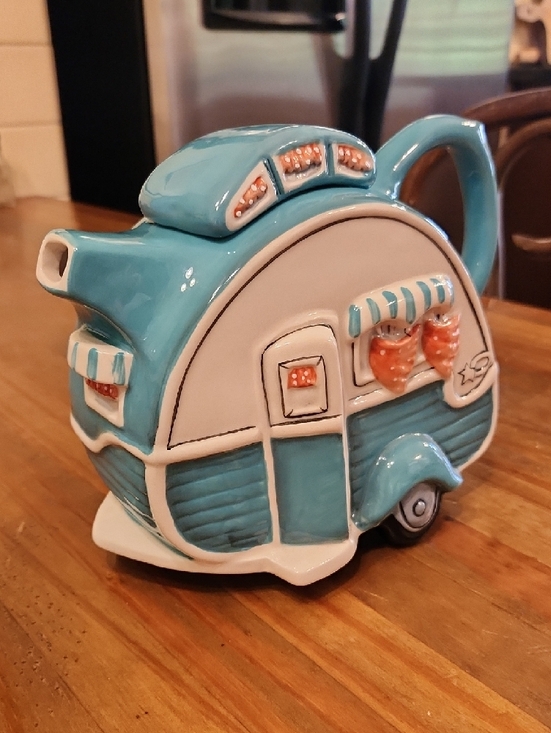 blue sky ceramics Other - Ceramic Retro Travel Trailer Teapot